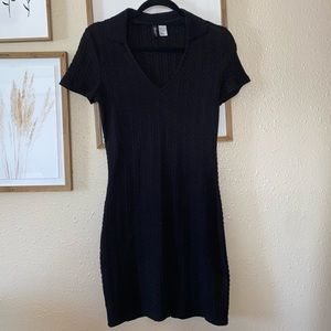 Quilt textured collared dress.